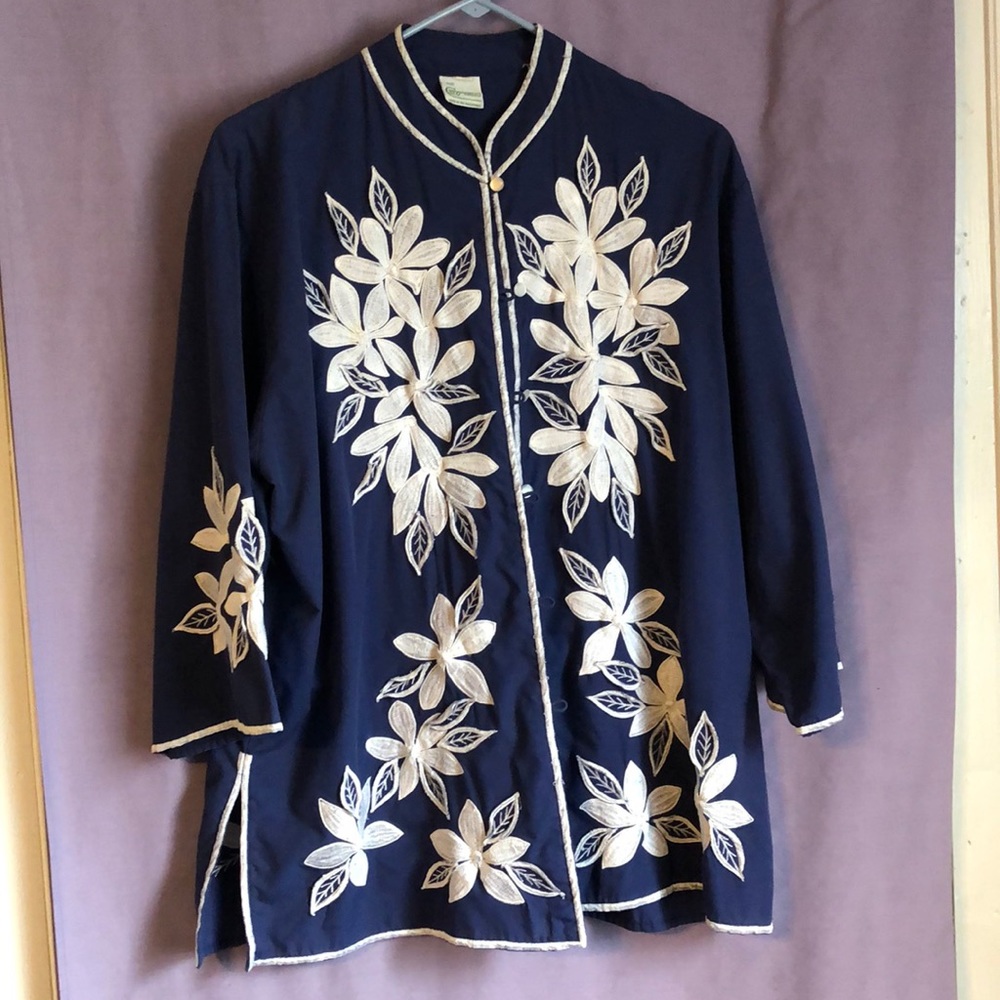 Caro of Honolulu Embroidered shirt